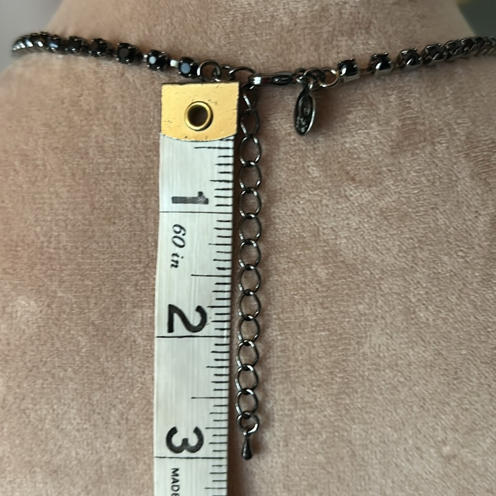 Cat Deeley Vintage Black Necklace - Picture 5 of 6